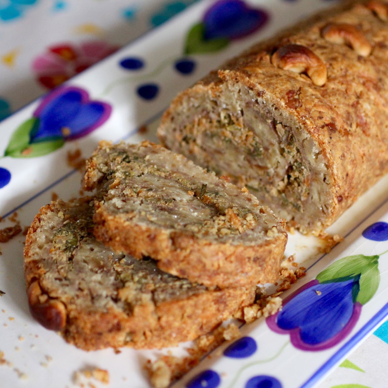 Green Gourmet Giraffe Stuffed nut roast for Christmas in July dinner party