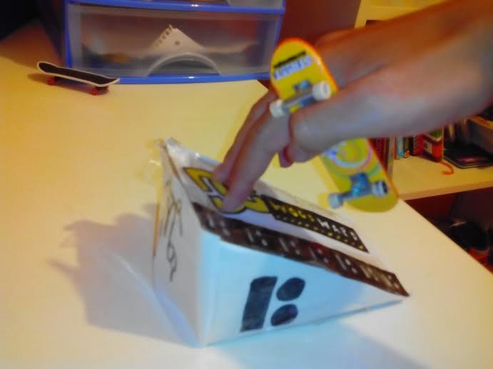 How to Make Fingerboard Ramps How to Make a Kicker (super easy)