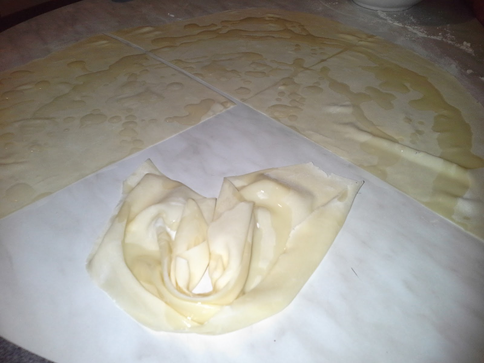 MAYALI HAMURLA KIYMALI MİDYE BÖREĞİ türkaymutfakta