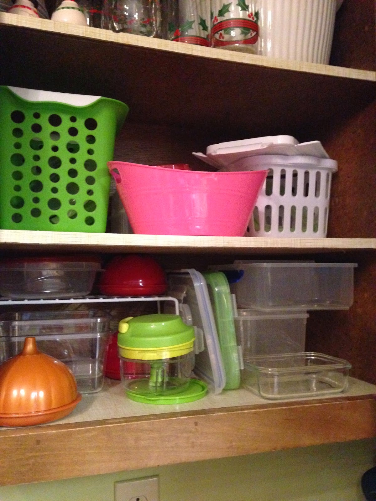 Working on My Forever: My Tupperware Storage