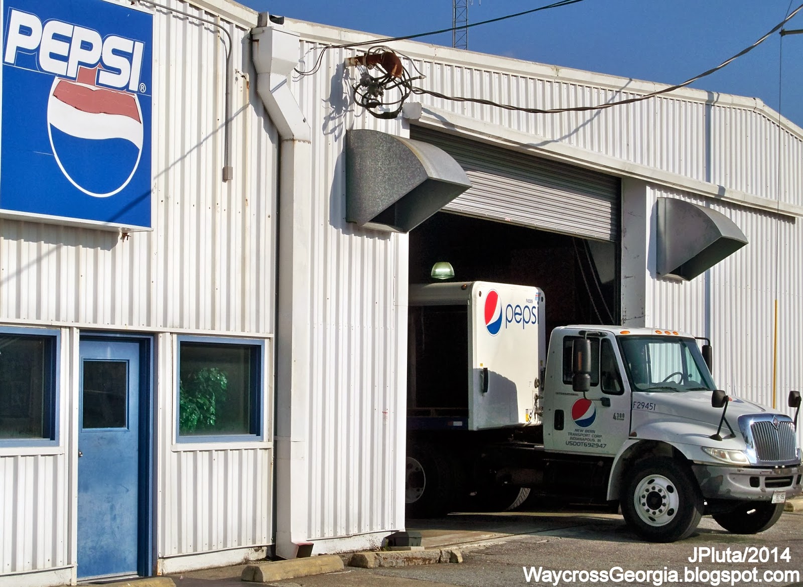 COCA COLA PEPSI 7up Dr.Pepper Plant Photo,Soda Bottle Vending Machine
