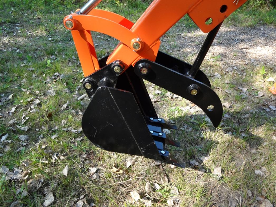 Backhoe Attachments The WoodMaxx WM6600 6 Foot Backhoe Attachment!