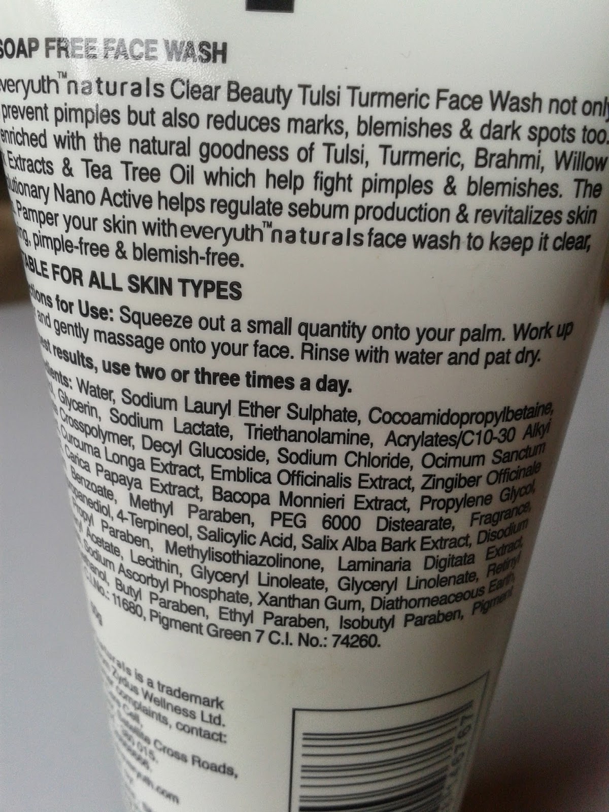 Everyuth Naturals Clear Beauty Tulsi Turmeric Face Wash Review