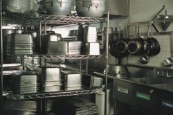 Προσοχή στα σκεύη της κουζίνας κατά την προετοιμασία του γεύματος