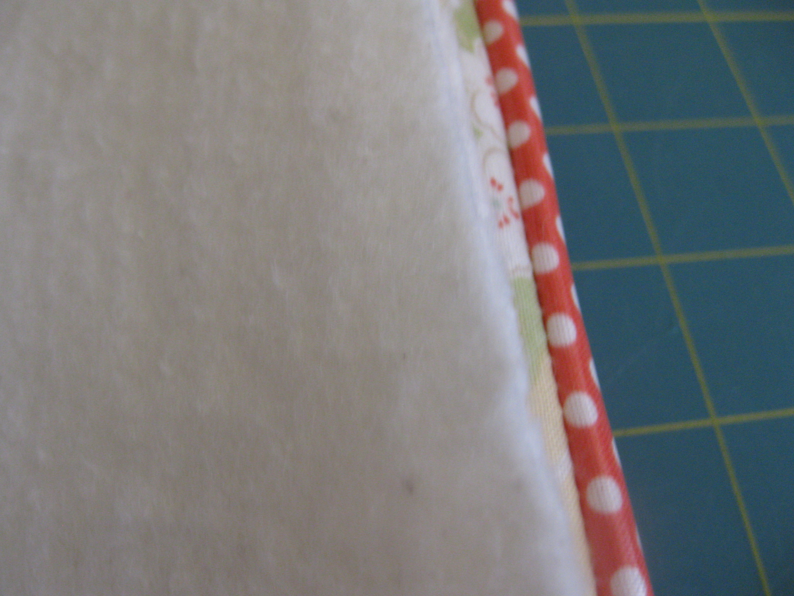 Pieced Brain Stainproof, selfbinding table runner Tutorial