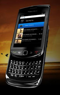 BlackBerry 9300