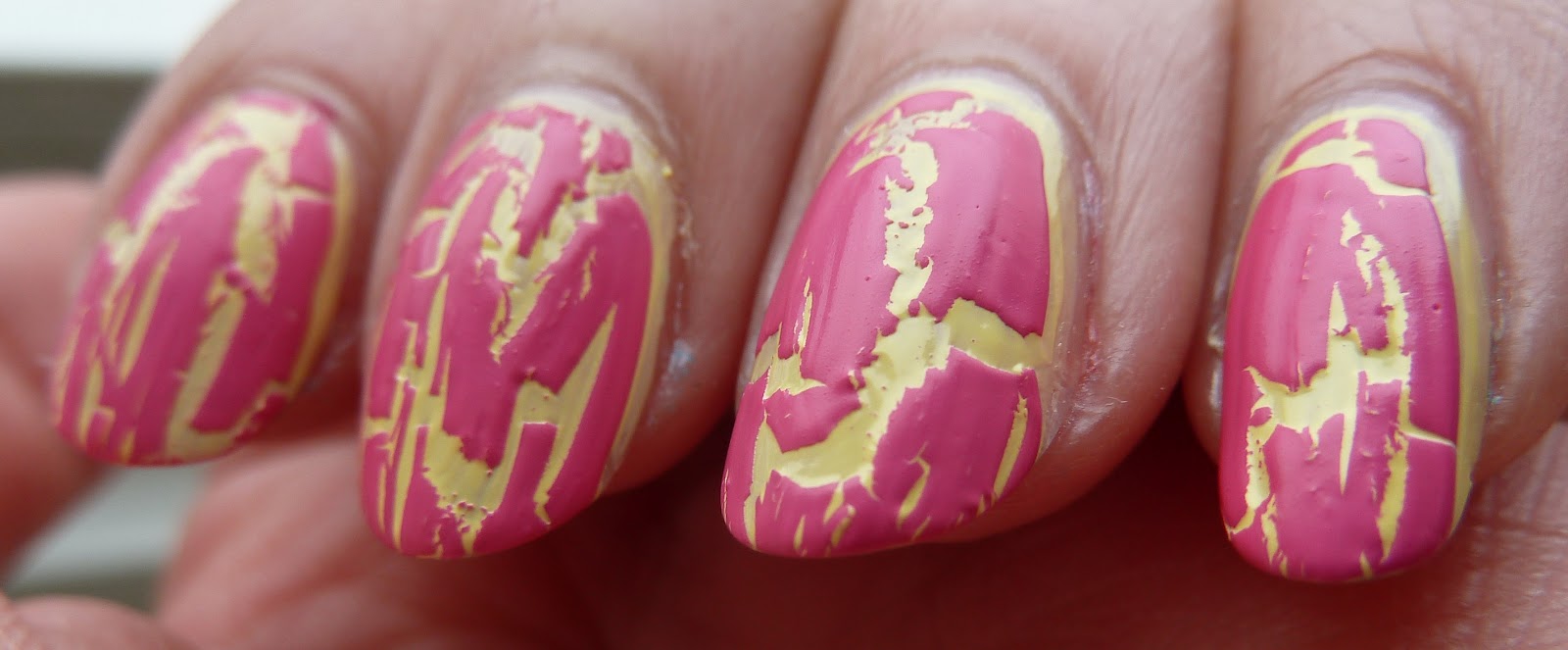 NailsByStephanie How Does Crackle Polish Work?