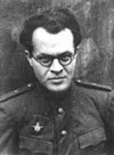 привязали ноги торчал член я лежал привязали ноги торчал член я лежал