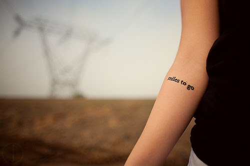 avt bras esprit tattoo - tatouage phrase avant bras