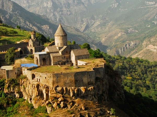 IDEA y WWF Armenia establecerán el Parque Nacional "Tatev"