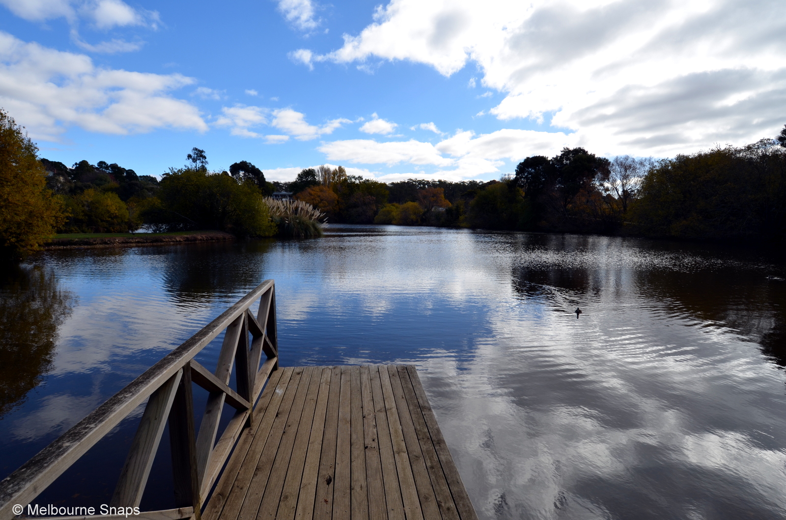 MELBOURNE.SNAPS Daylesford Lake