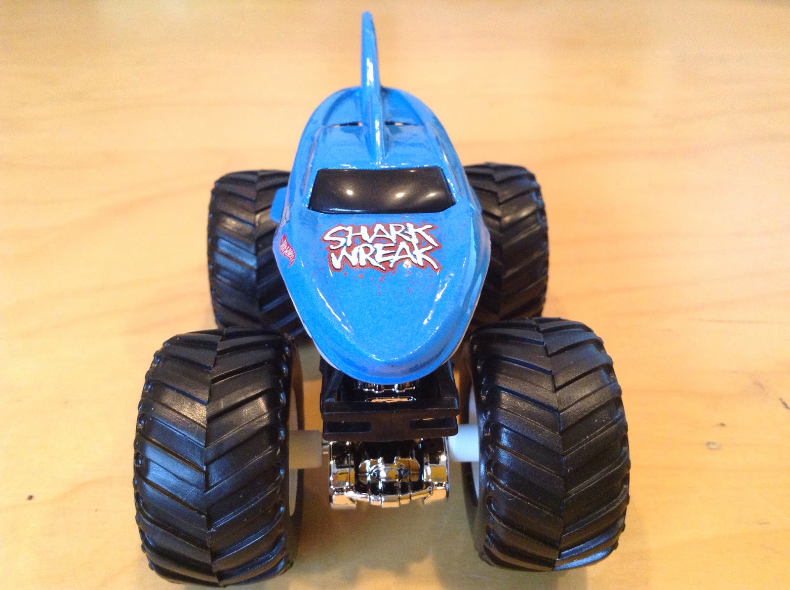 Julian's Hot Wheels Blog: Shark Wreak Monster Jam Truck