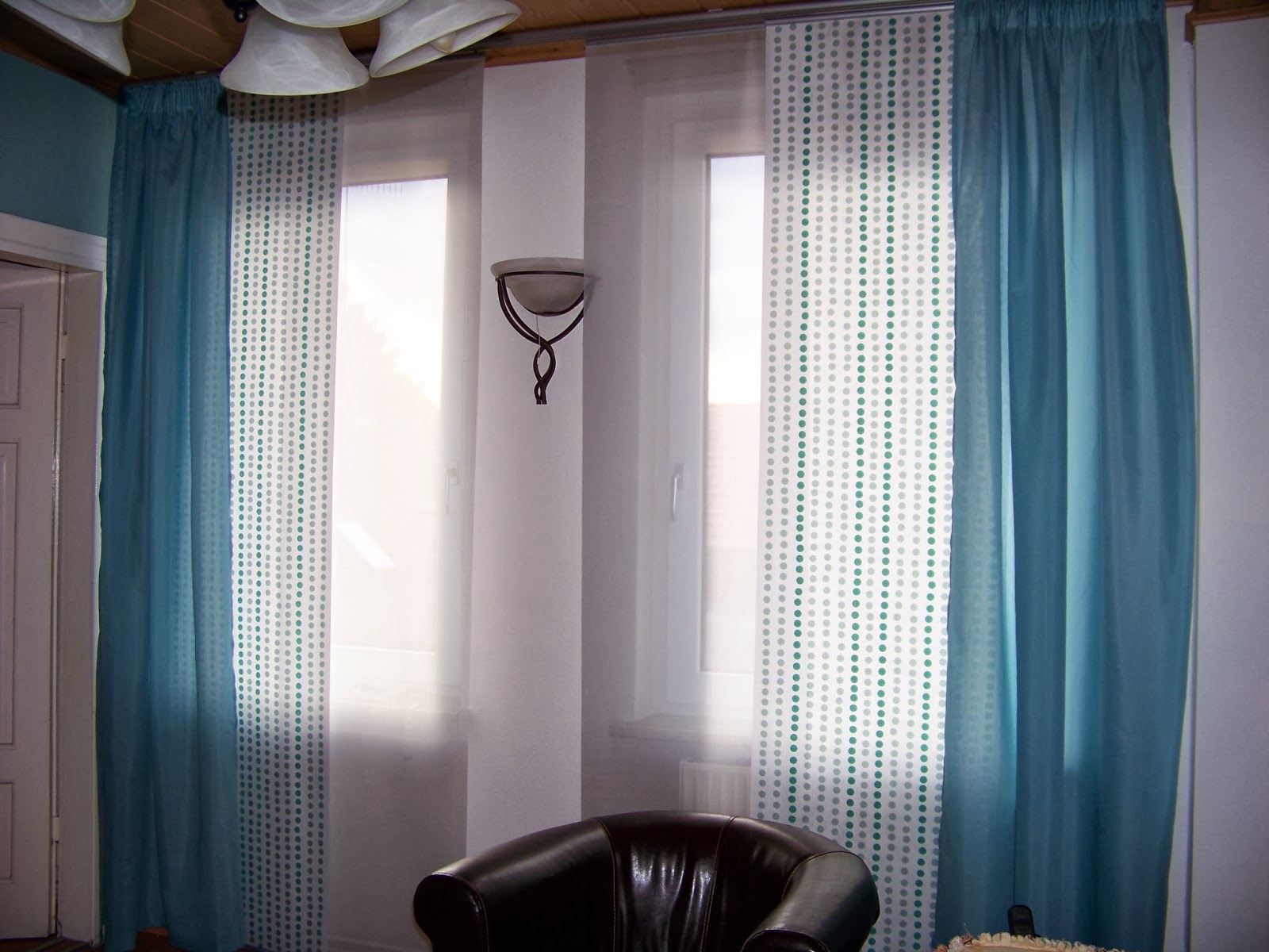 Majas nähzimmer: februar 2014 Was passt zu braunen möbeln