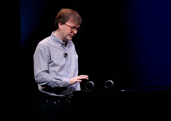 Apple Watch Bisa Telepon & Jadi Kunci Pintu Apple Watch Bisa Telepon & Jadi Kunci Pintu