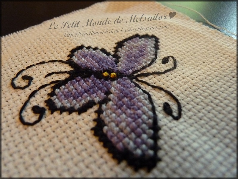 Le Petit Monde de Melsailor: Petit papillon en point de croix
