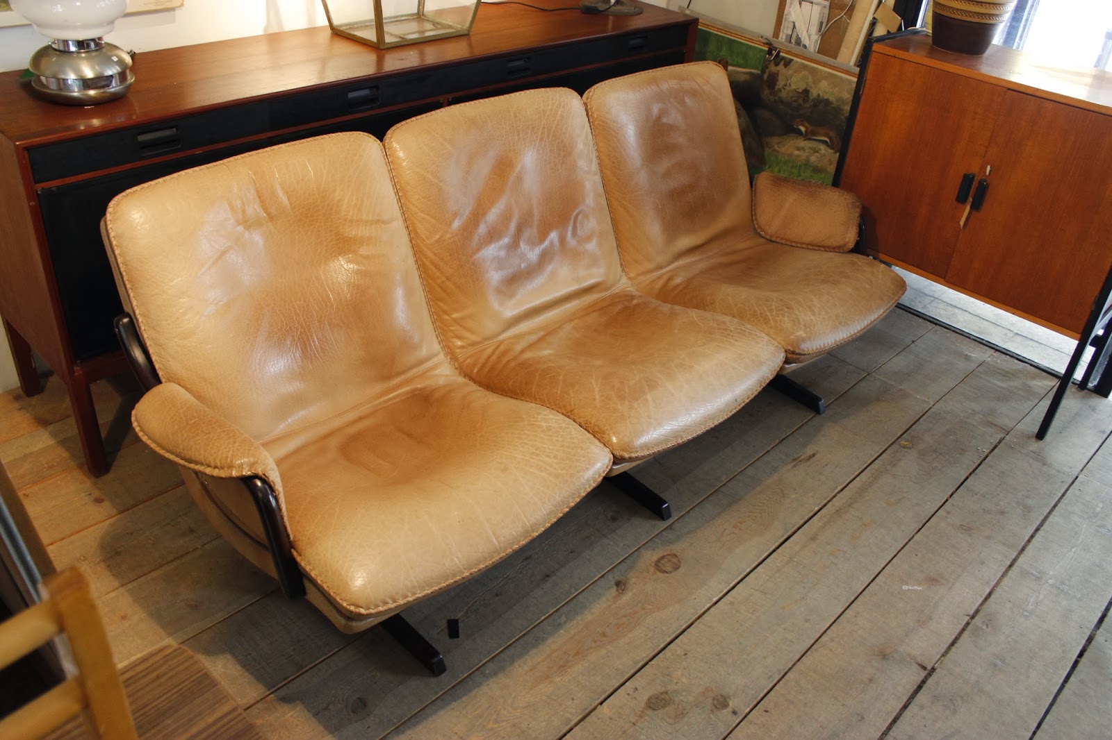 VINTAGE 4P. Tu tienda de muebles vintage en Madrid.: Sofas, sillas