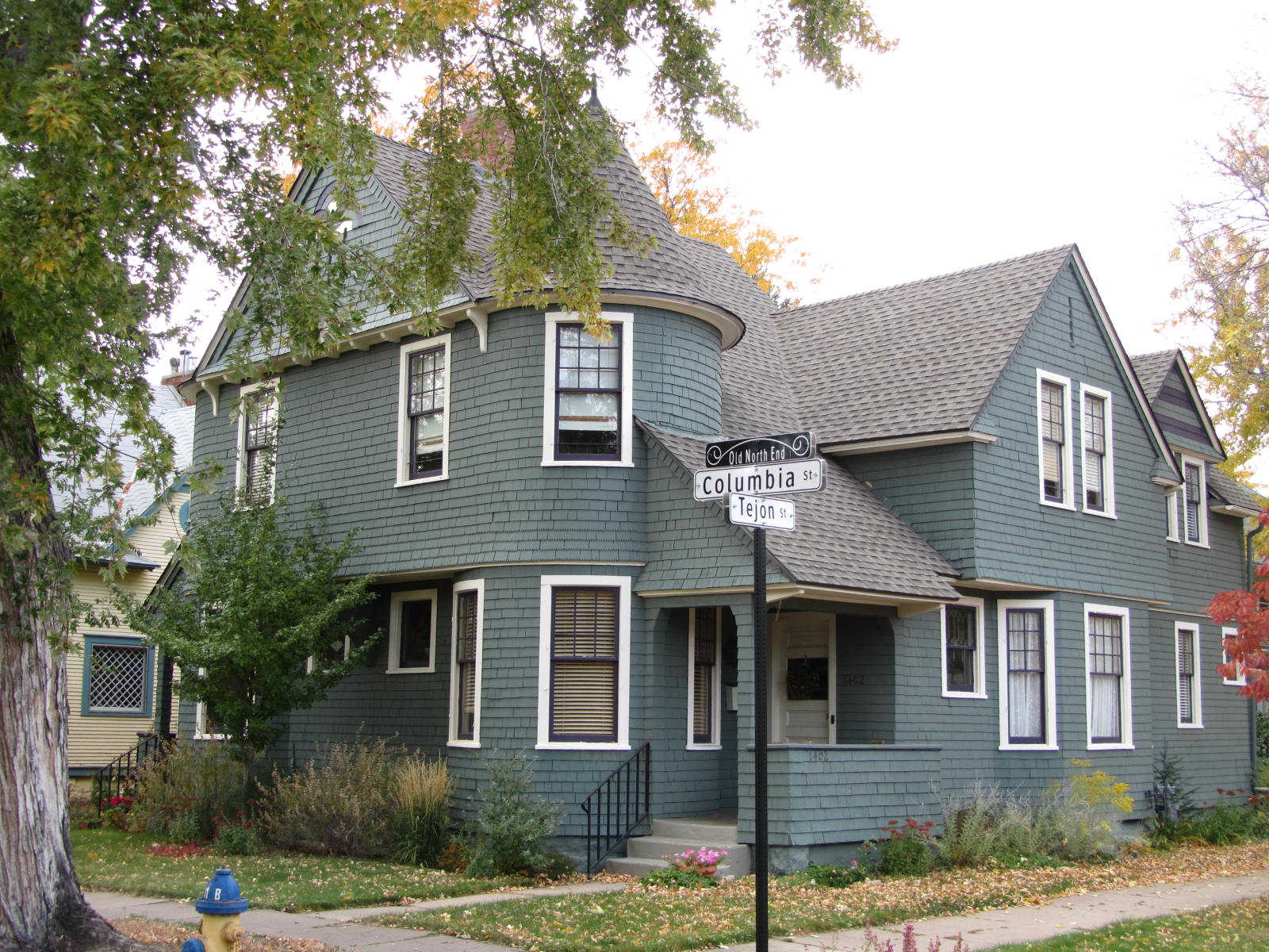 autoliterate American Houses, Old North End, Colorado Springs