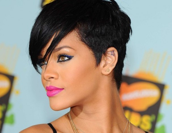 L'ultimo taglio di capelli di rihanna