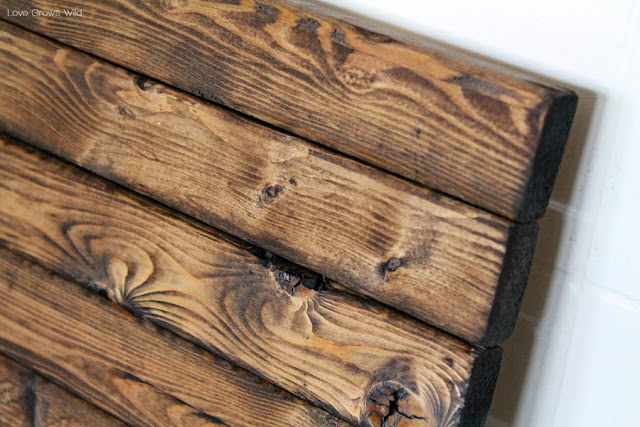 How to make your own DIY Mini Wood Pallet! Learn how to recreate the pallet look for less with this easy tutorial! Great project for beginners!