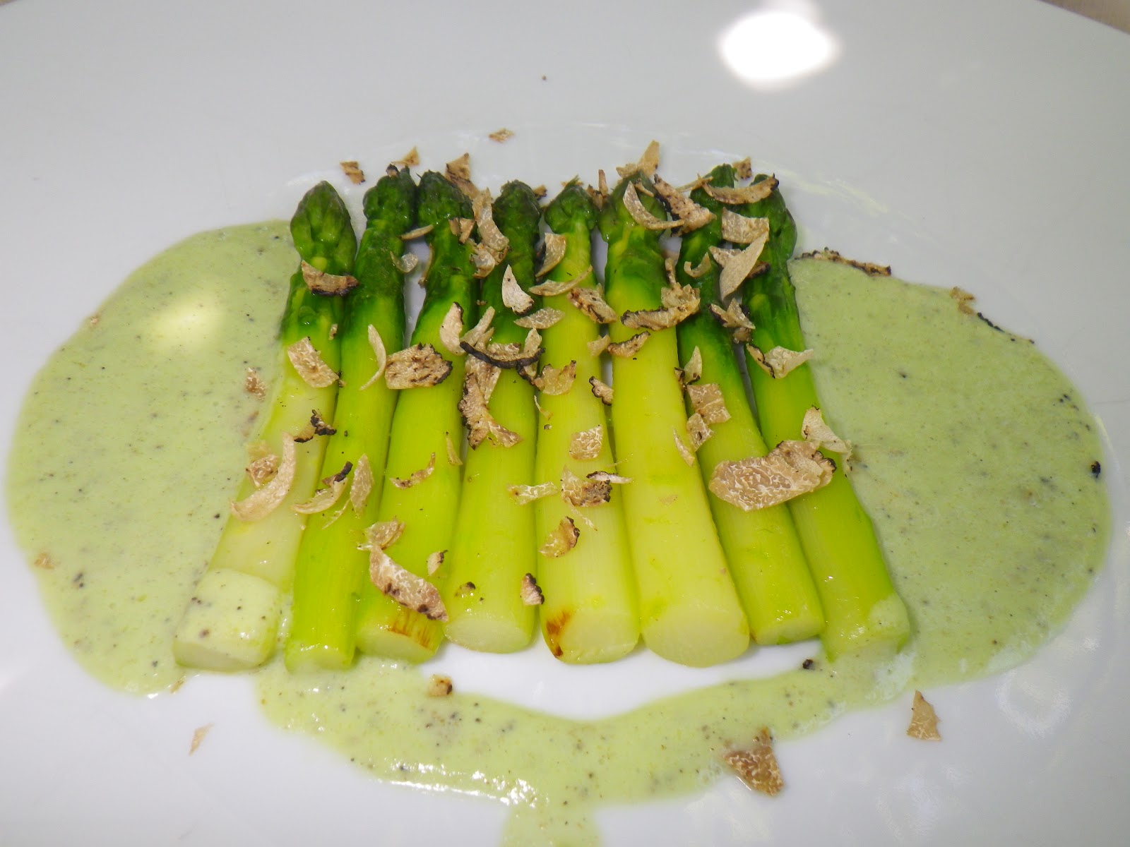 TwoMichelin stars for lunch at Le Castellas Jaunts