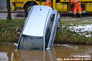 Auto te water geraakt (auto ter water )