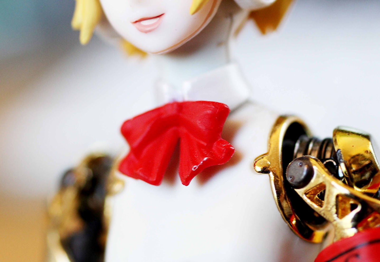 Figure Fixer Small Paint Touch Ups Made Invisible