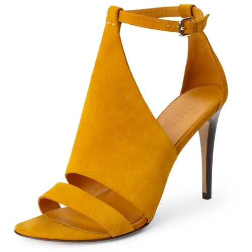 What to Wear With Mustard Shoes?