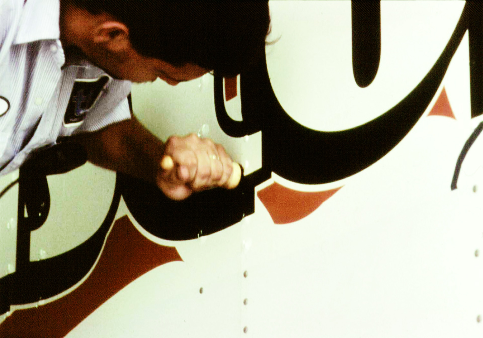 Hingst's Sign Post How to Apply Vinyl Graphics Over Rivets