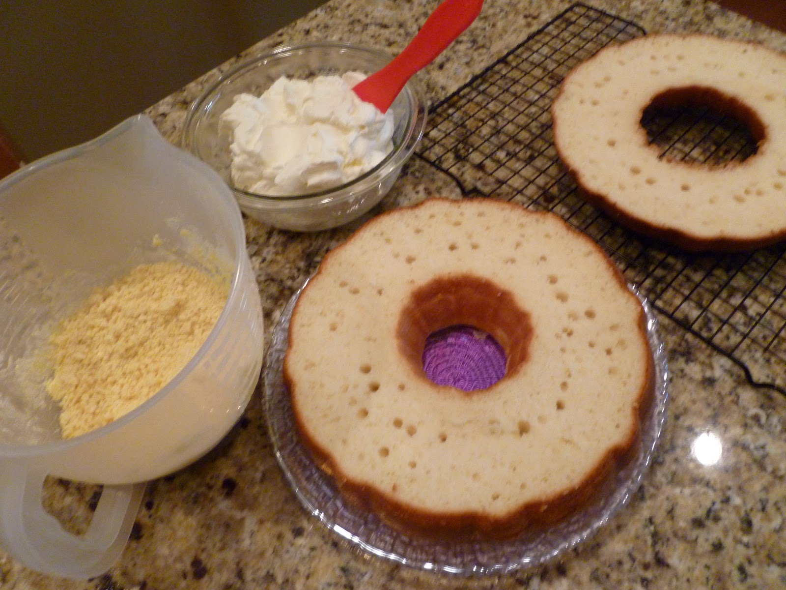 I Like to Bake and Cook Blog Olive Garden's Lemon Cream Cake! Copycat