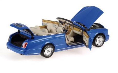 Diecast Toy Car Minichamps Bently Azure 2006 Blue