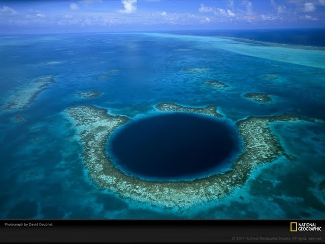 صور مدهشه وغريبه The+Great+Blue+Hole%252C+Belize