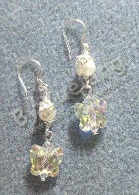 Butterfly earrings with caged freshwater pearls Swarovski_5754_Butterfly_earrings_with_caged_freshwater_pearls