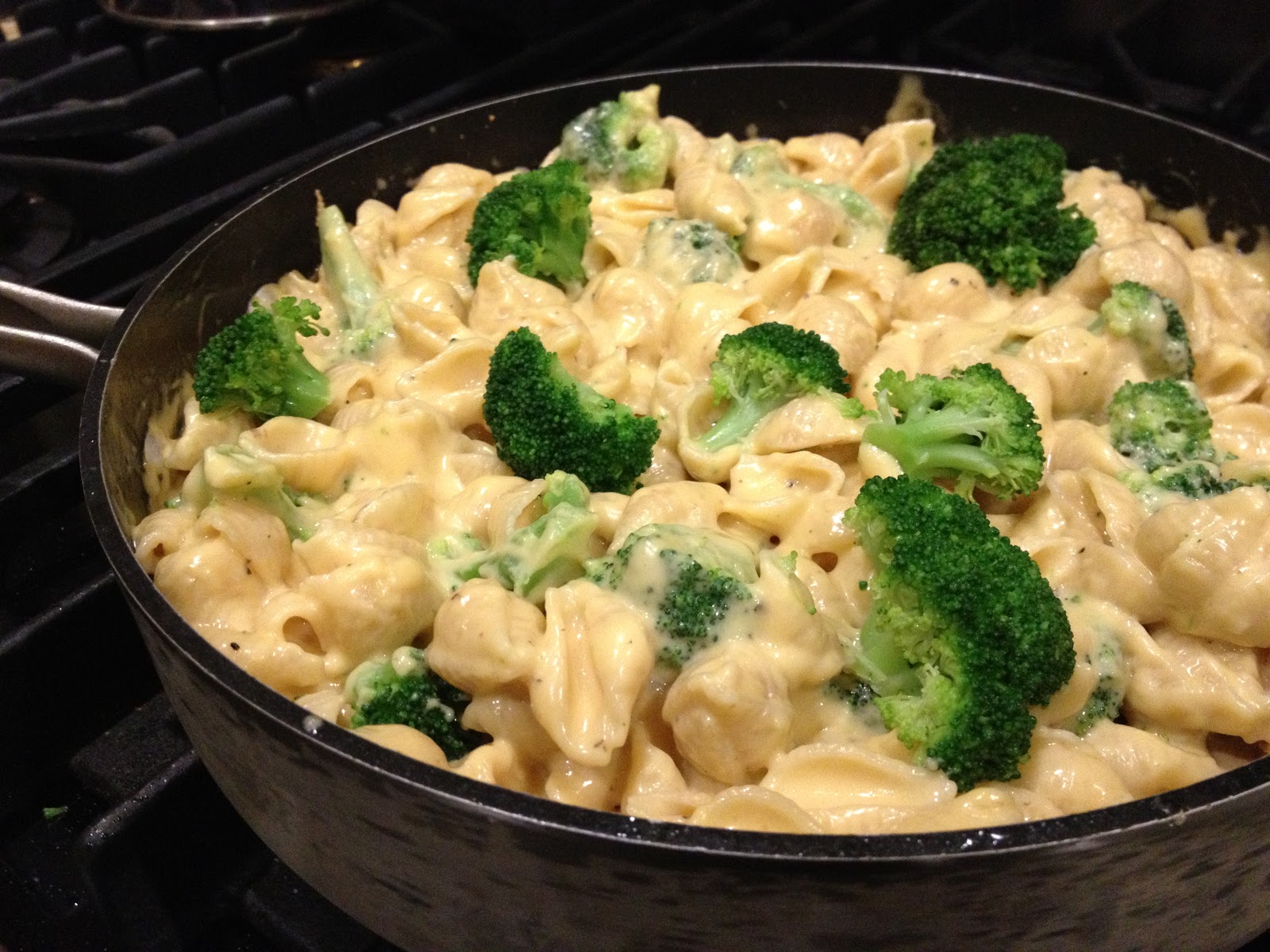 Culinary Types Comfort and Joy Skillet Macaroni and Cheese