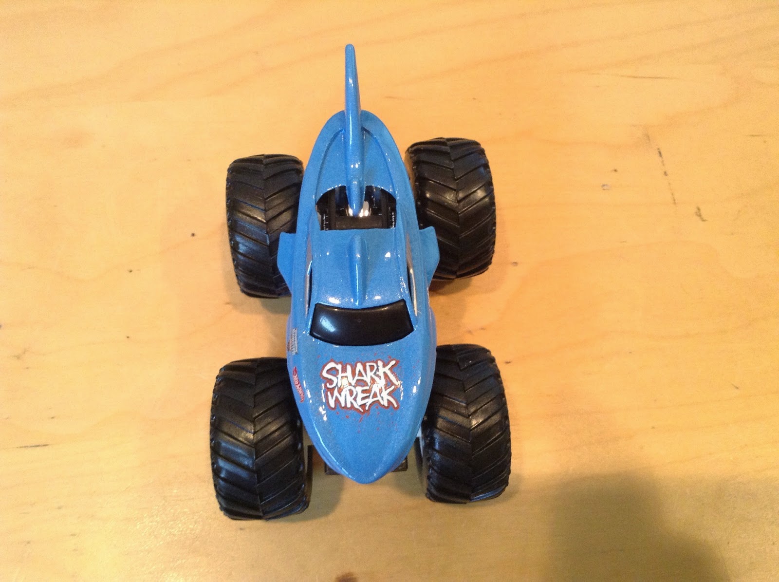 Julian's Hot Wheels Blog: Shark Wreak Monster Jam Truck