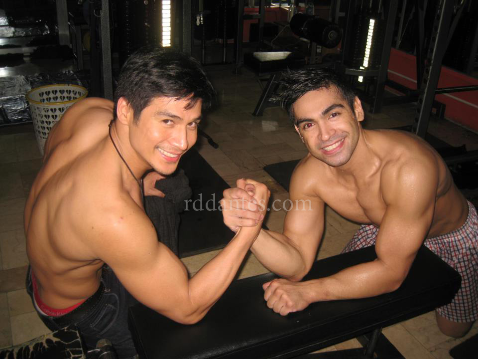 THIRDSEXXX BLOG: Piolo Pascual and Carlos Agassi Topless Photo Scandal