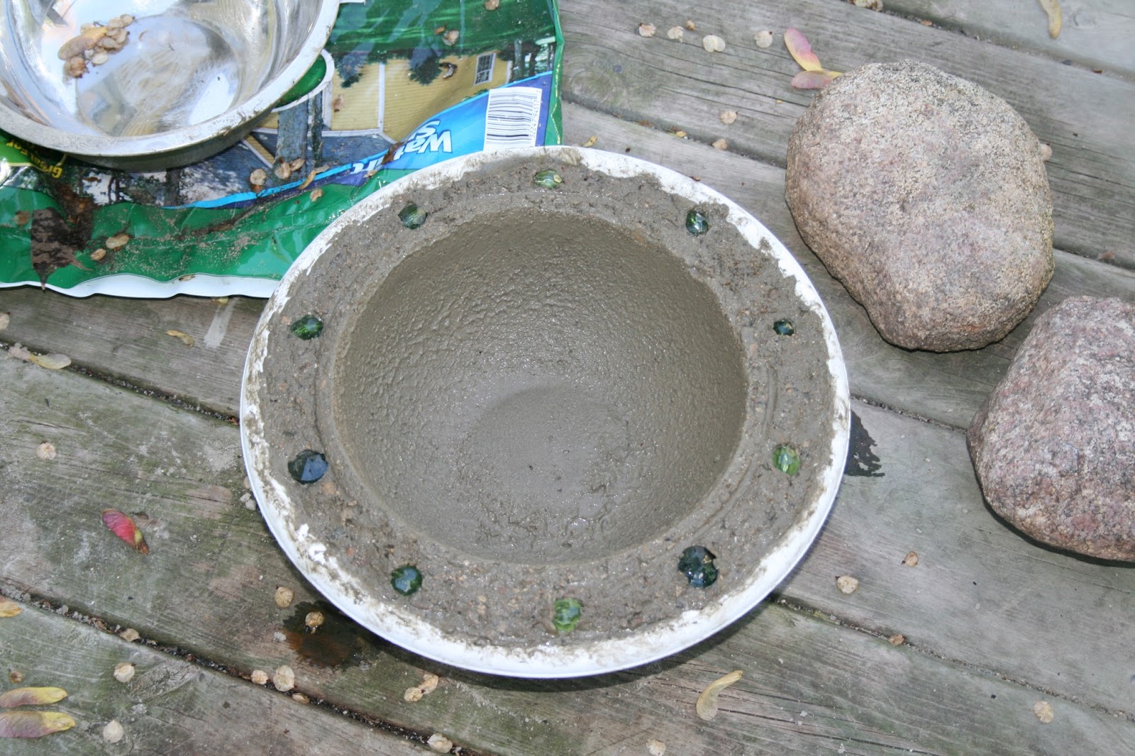 Ashley DIY: DIY Concrete Bird Bath for Under Ten Bucks