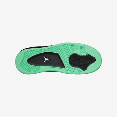 Air Jordan 4 Retro Chaussure pour Petit Garcon # 308499-033