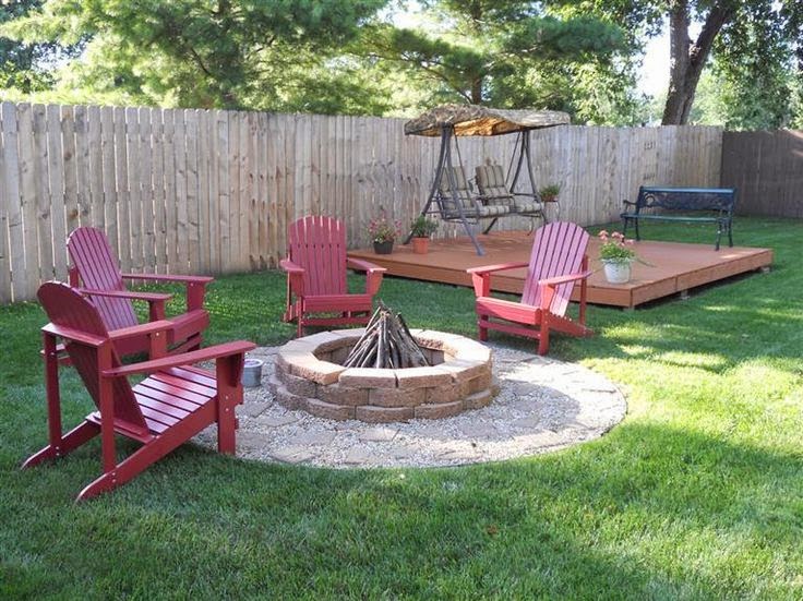 Pallet deck with stone fire pit