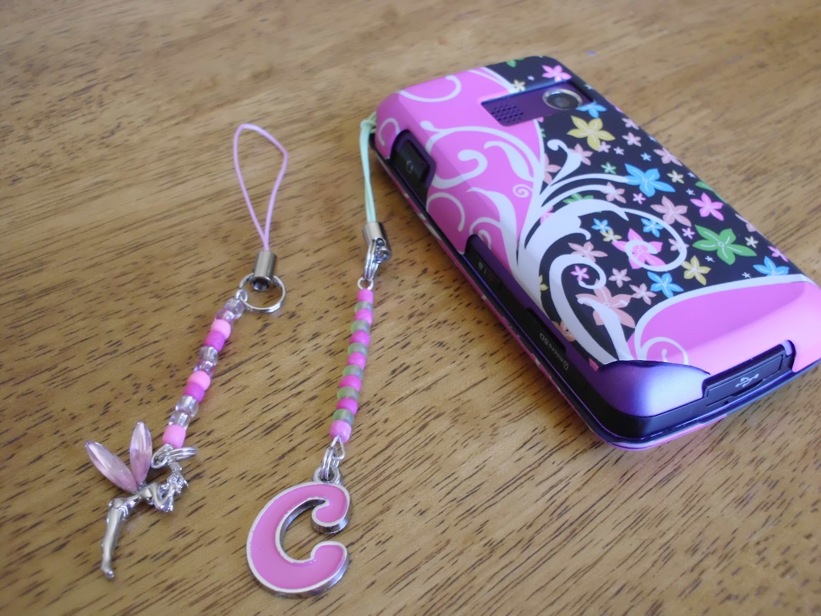 teehee4two cell phone charms