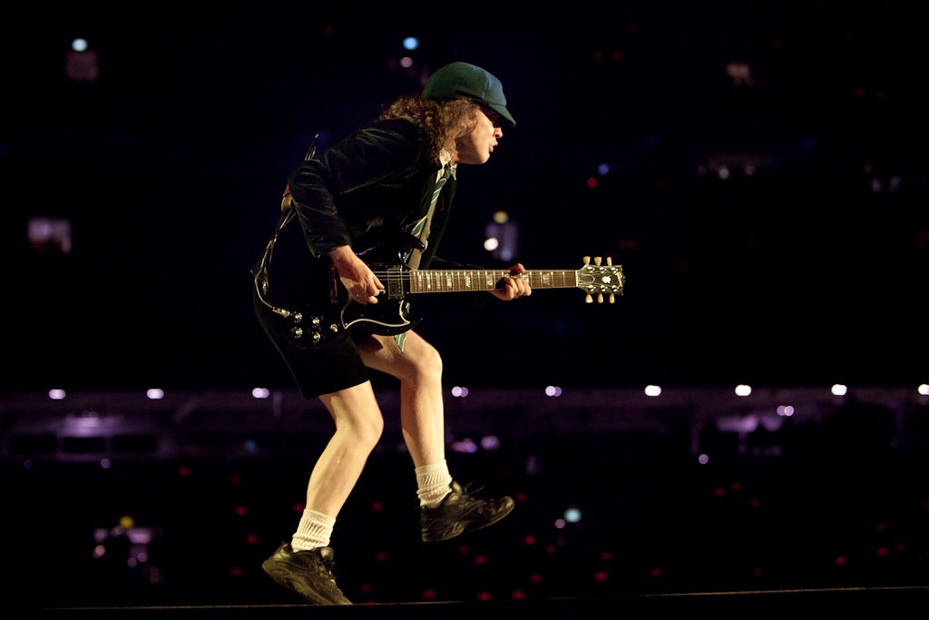 Officially A Yuppie Live Pix Ac Dc Madison Square Garden