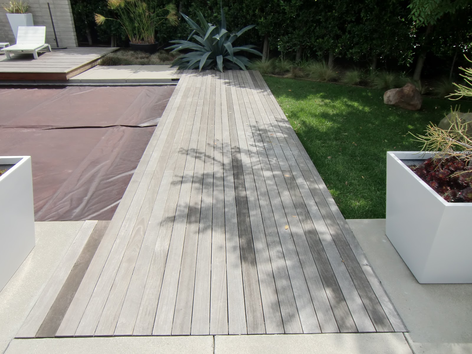 Ipe Wood Decking, Deck Maintenance, Restoration and Refinishing