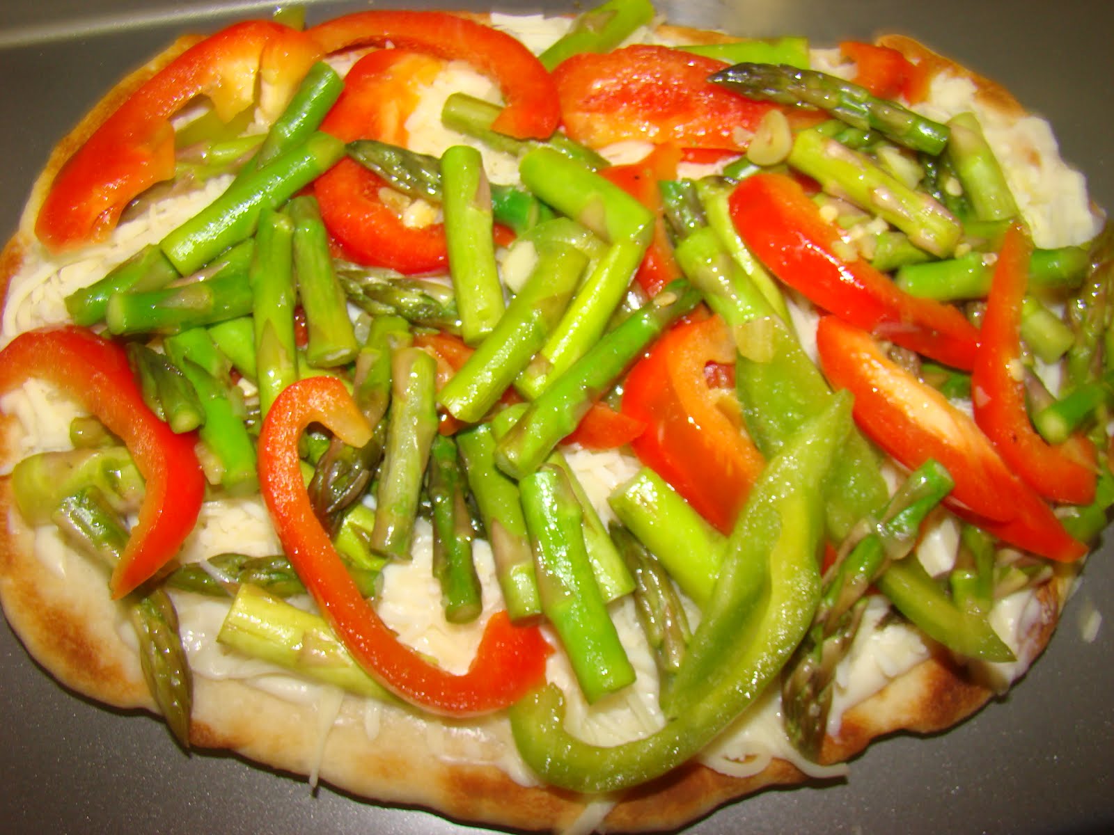 My Favorite Recipes Collection Asparagus + Veggies White Sauce Pizza