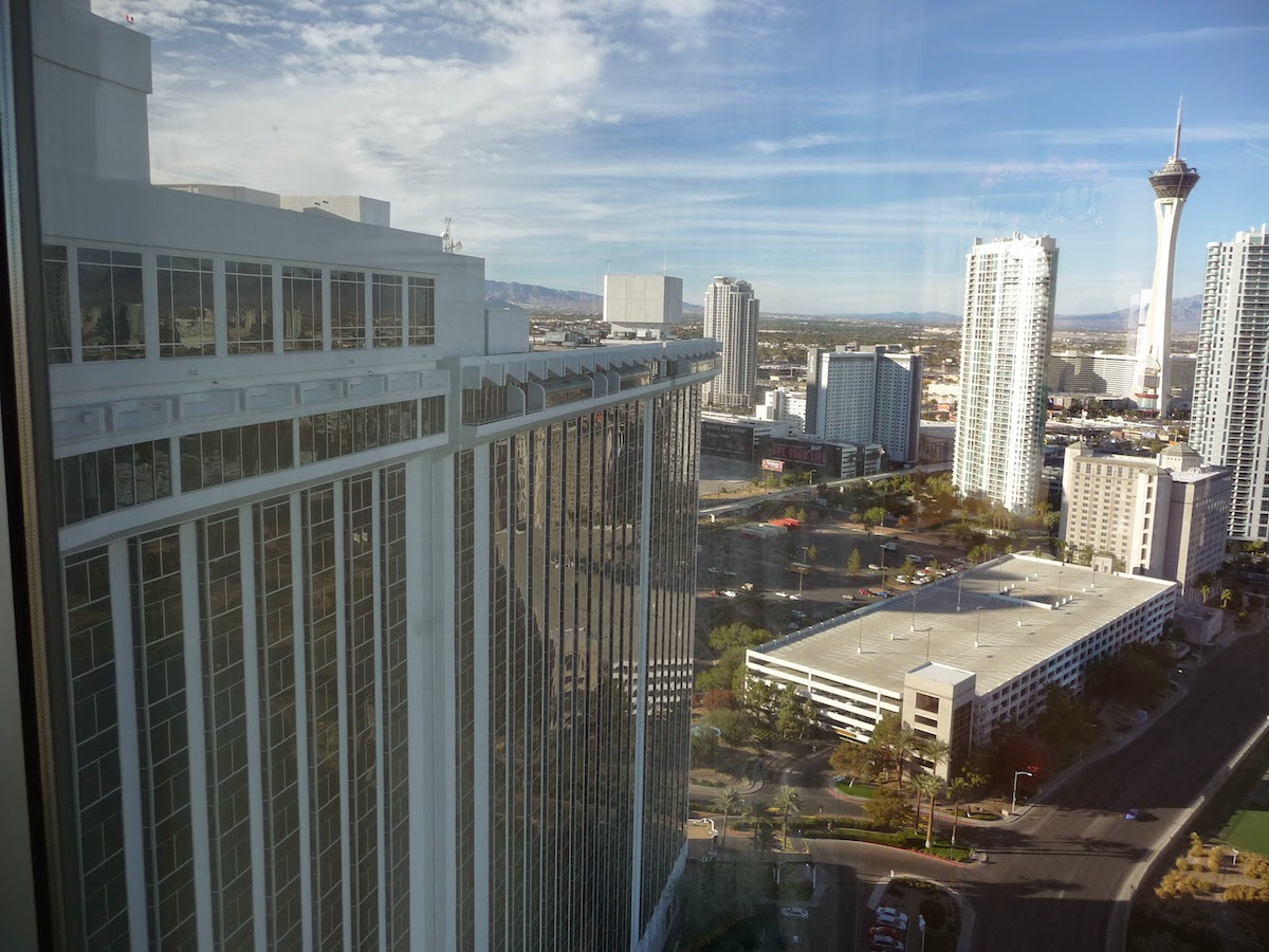 SHOWROOM ELVIS AT THE HILTON (WESTGATE LAS VEGAS RESORT) ELVIS IS BACK!