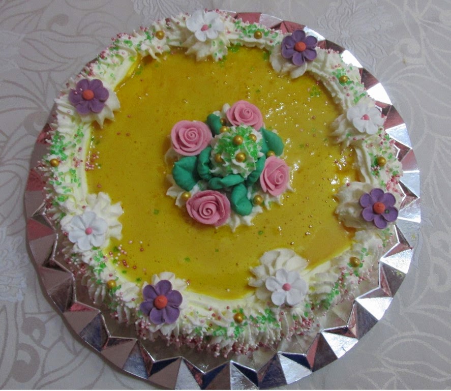 Tarta Rellena De Guindas En Almíbar
