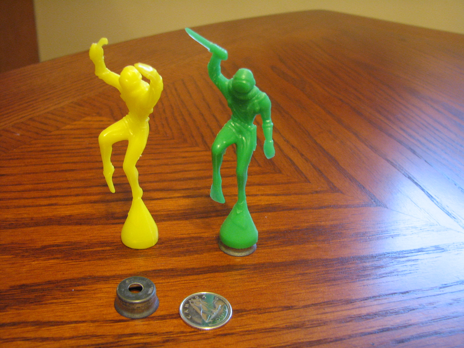 Memories Of The Past VINTAGE NAVY DIVING FROGMEN TOYS (CEREAL PREMIUM