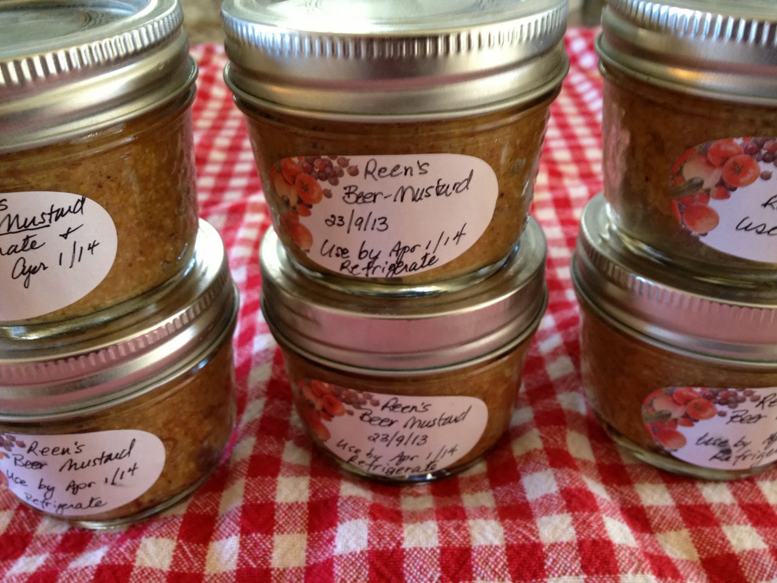 Homemade Preserves Dark Beer Mustard