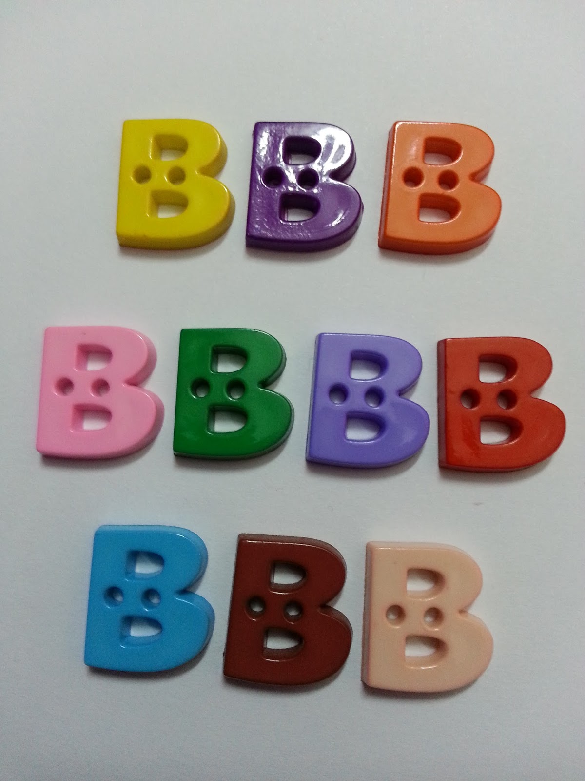 mystitchycraft.blogspot.com: alphabet button