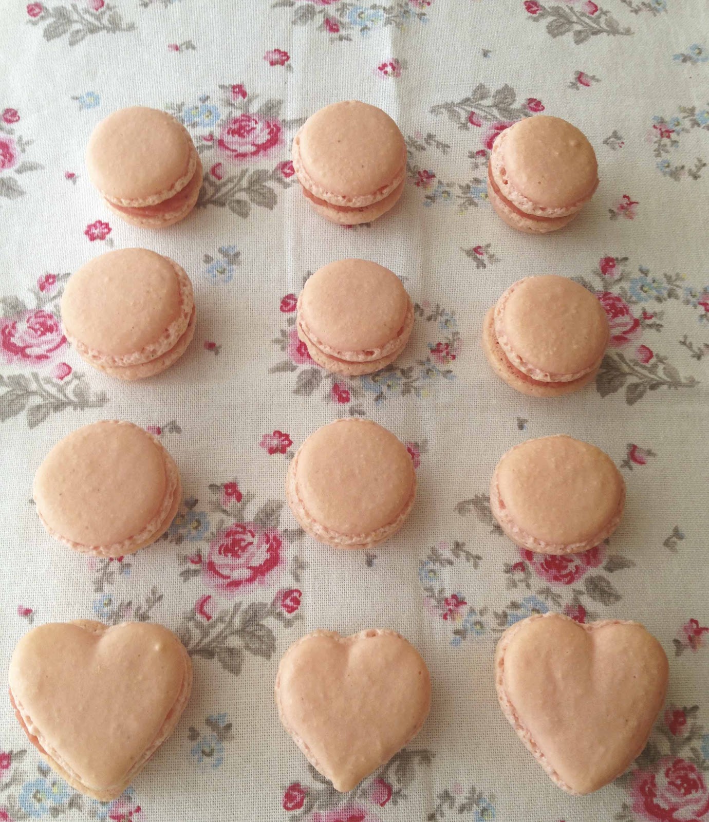 verycookies Macarons de fresa y chocolate blanco