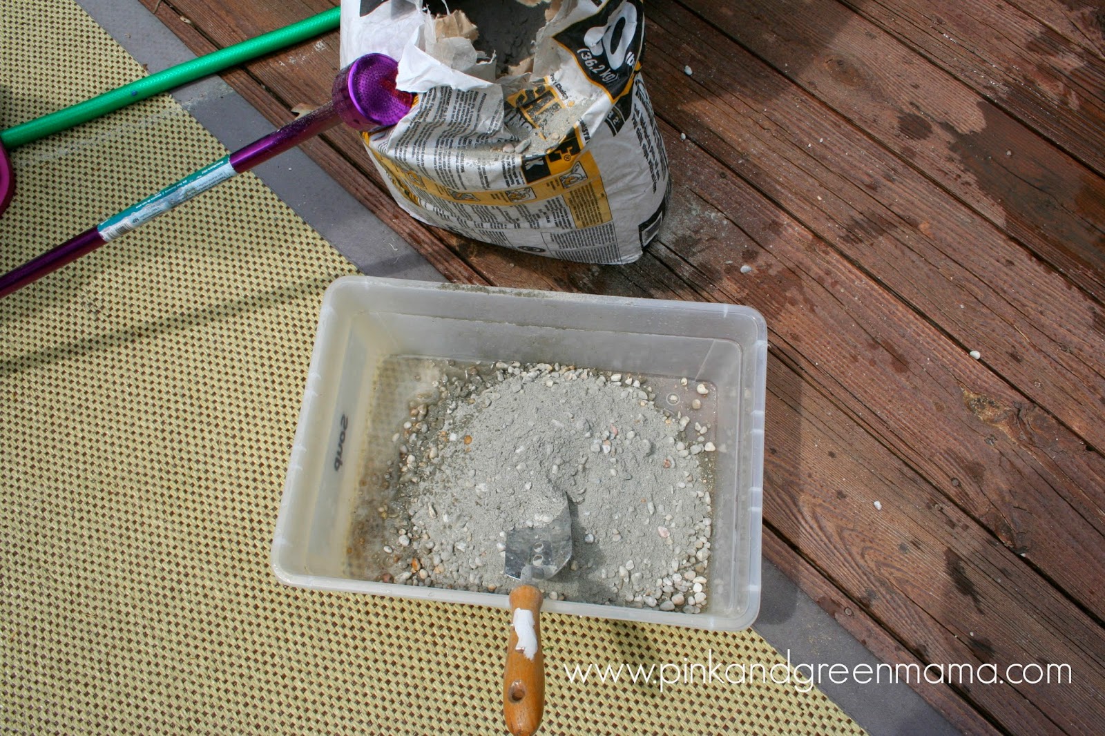 Pink and Green Mama: Daddy Camp: Kid-Friendly Cement Stepping Stones