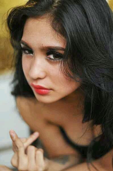 Foto Foto Bibie Julius Si Cantik Bohay Model Majalah Dewasa Paling Hot